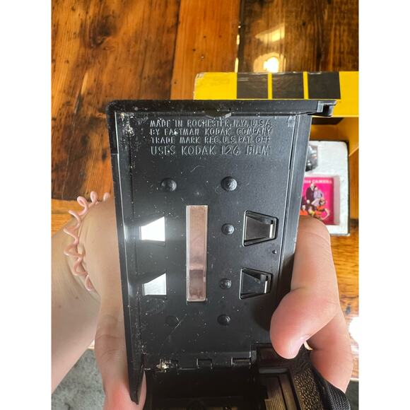 Vintage In Box Kodiak Instamax 314 Film Camera and manual - Picture 5 of 13